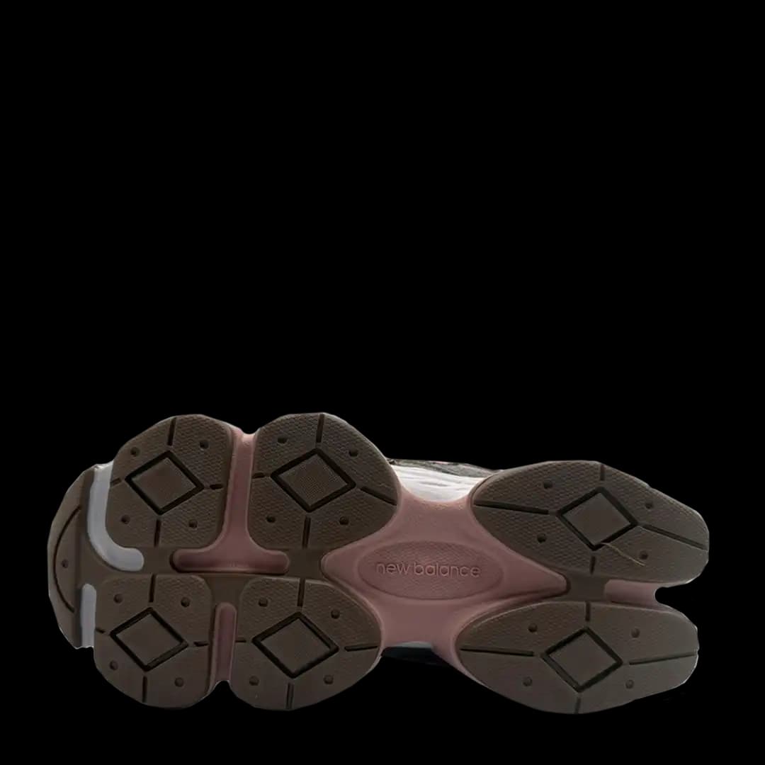 New Balance 9060 Pink Voltage