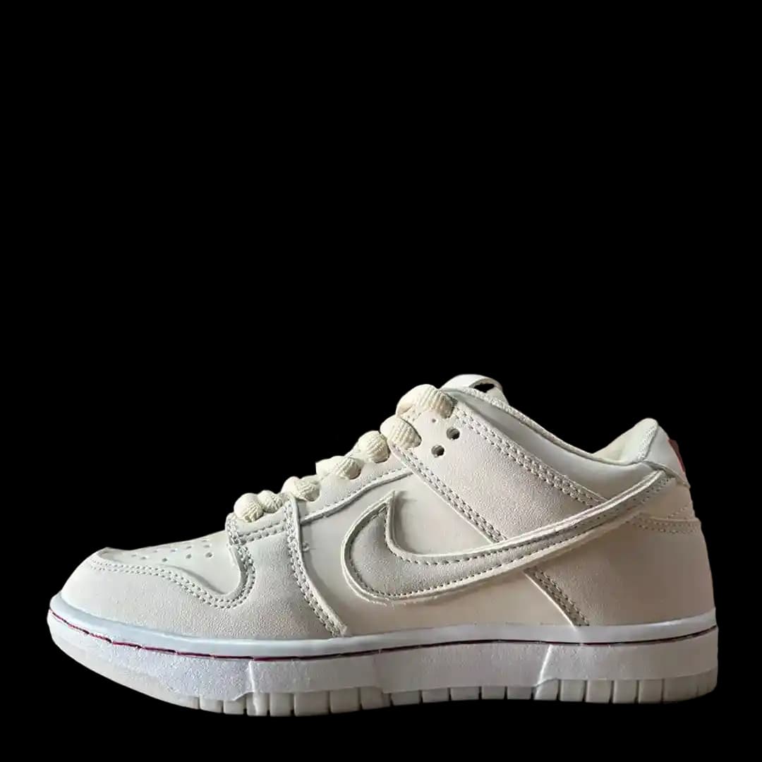 Nike Dunk Low SB Beige