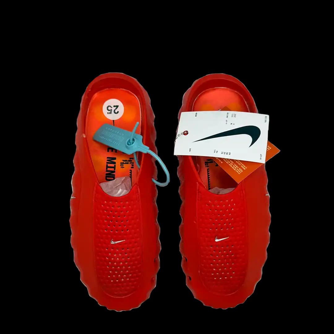 Nike MInd Red